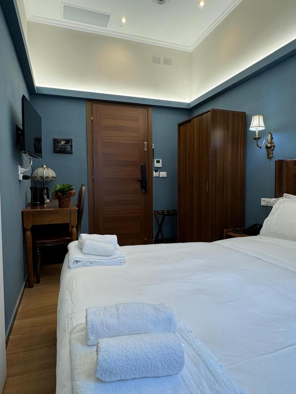 Modi Hotel Ливорно Экстерьер фото